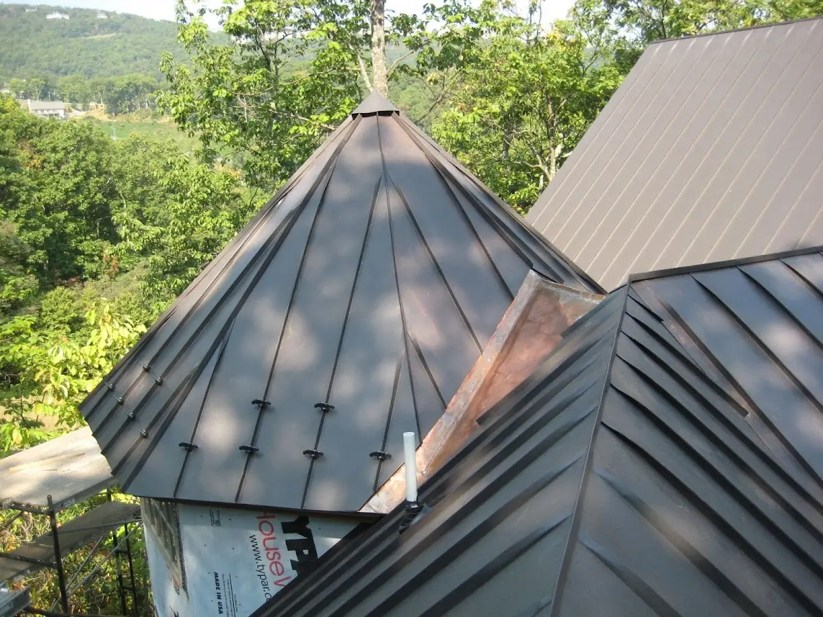 Professional Roof Tarp Installation by Craftsman Roofing in Chest Springs